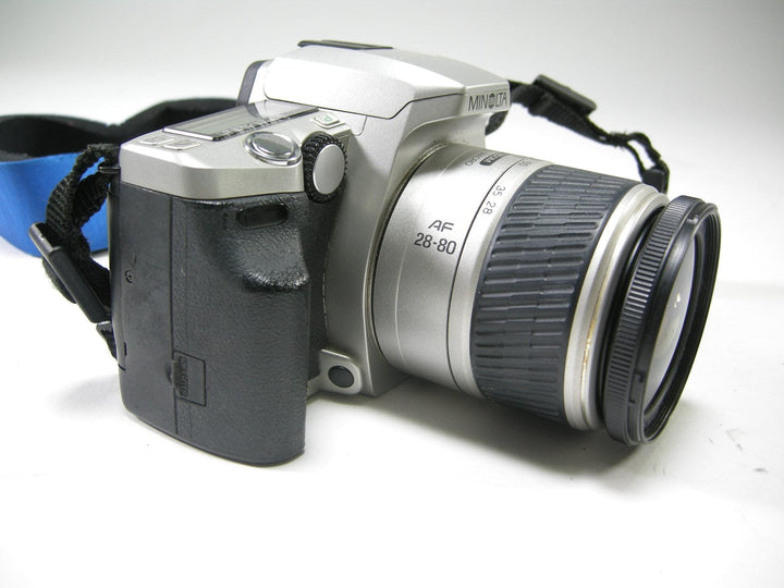 Minolta Maxxum 5 35mm SLR w/AF Zoom 28-80mm f3.5-5.6D 35mm Film Cameras - 35mm SLR Cameras - 35mm SLR Student Cameras Minolta 32313071