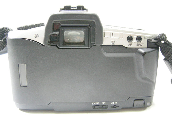 Minolta Maxxum 5 35mm SLR w/AF Zoom 28-80mm f3.5-5.6D 35mm Film Cameras - 35mm SLR Cameras - 35mm SLR Student Cameras Minolta 32313071
