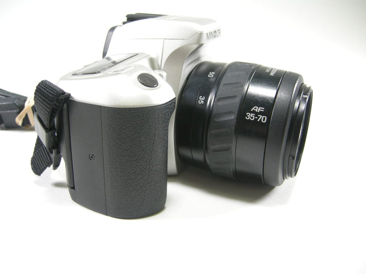 Minolta Maxxum QTsi 35mm SLR w/AF 35-70 f3.5-4.5 35mm Film Cameras - 35mm SLR Cameras Minolta 97102748