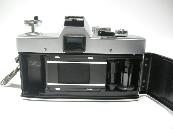 Minolta SRT 201 35mm SLR film camera w/50mm f1.7 35mm Film Cameras - 35mm SLR Cameras - 35mm SLR Student Cameras Minolta 1369760