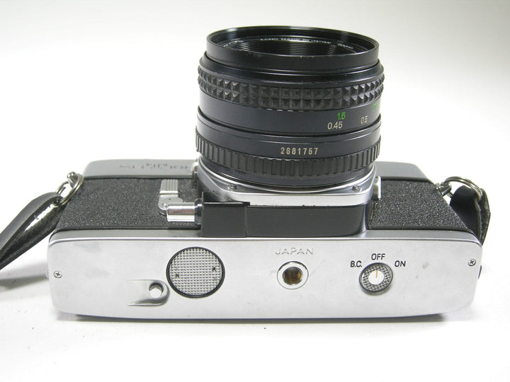 Minolta SRT102 35mm SLR w/MD Rokkor-X 50mm f1.7 35mm Film Cameras - 35mm SLR Cameras Minolta 2106692
