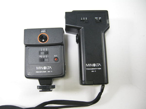 Minolta Transmitter & Receiver IR-1 Remote Controls and Cables - Wireless Triggering Remotes for Flash and Camera Minolta 02011640