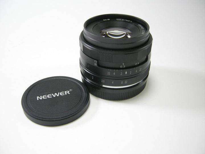 Neewer MC 35mm f1.7 Canon EF-M Mt. Lenses Small Format - Canon EOS Mount Lenses - EOS-M Mount Lenses Neewer A1A1491