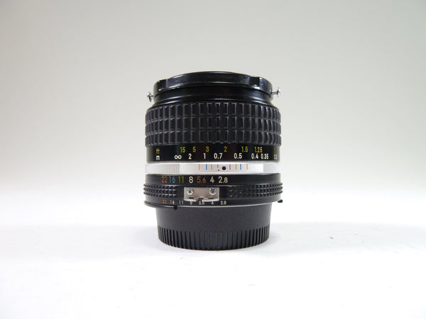 Nikon 28mm f/2.8 Nikkor AIS Lenses Small Format - Nikon F Mount Lenses Manual Focus Nikon 737919