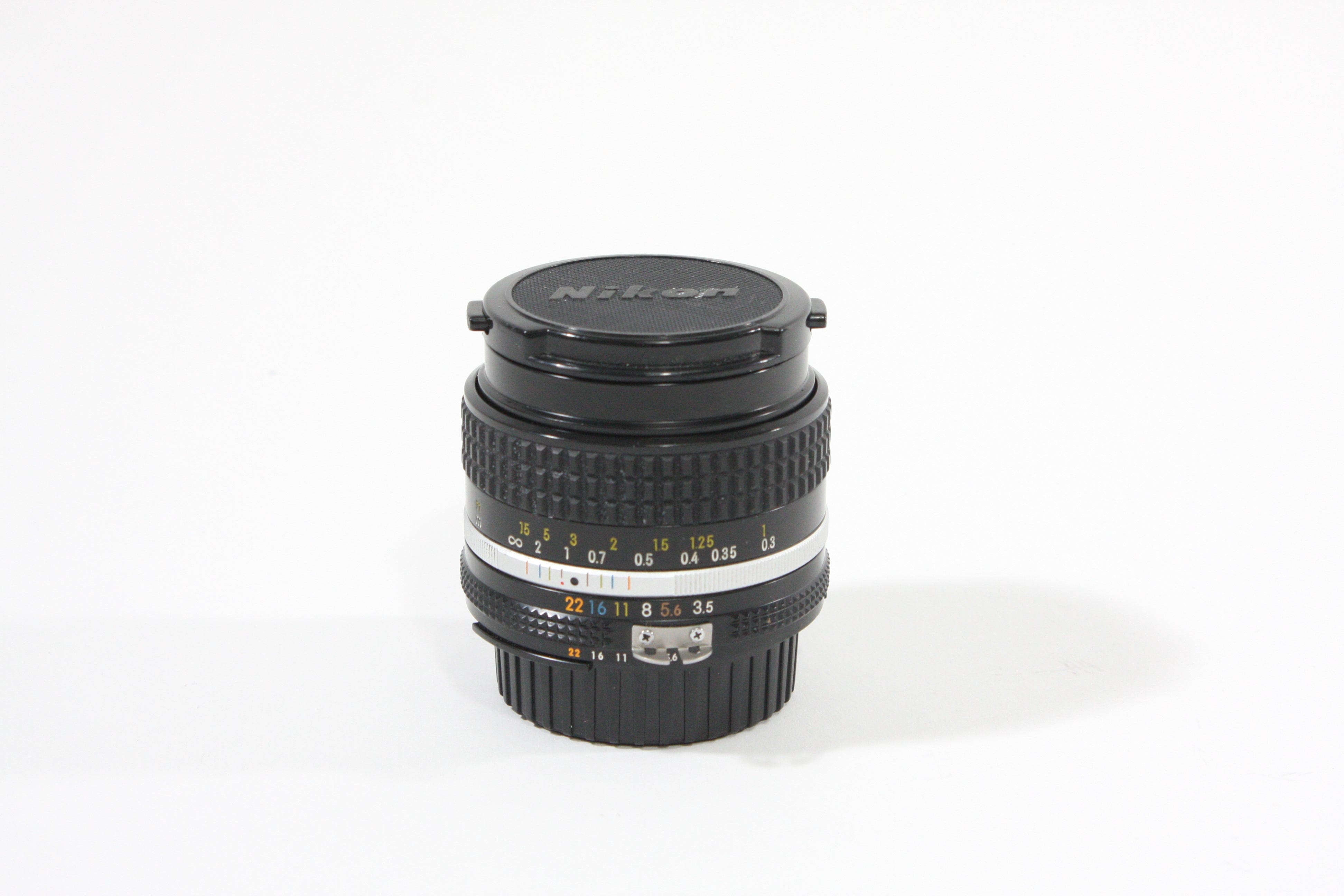 Nikon 28mm f3.5 AIS Lens – Camera Exchange