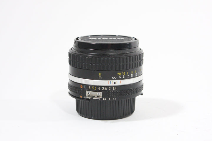 Nikon 50mm f/1.4 AIS Nikkor MF Lenses Small Format - Nikon F Mount Lenses Manual Focus Nikon 5200512