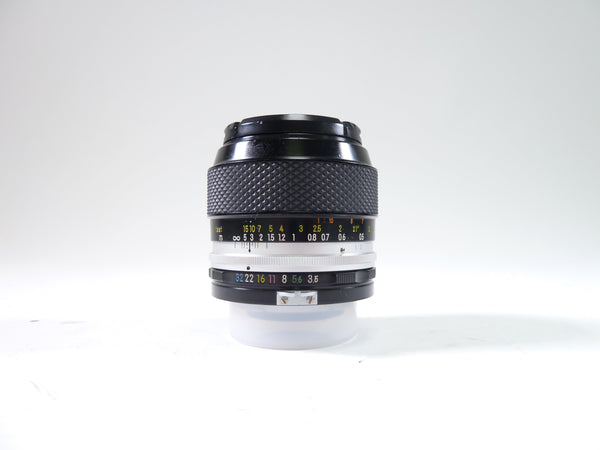Nikon 55mm f/3.5 Micro Nikkor P Lens Lenses Small Format - Nikon F Mount Lenses Manual Focus Nikon 676892