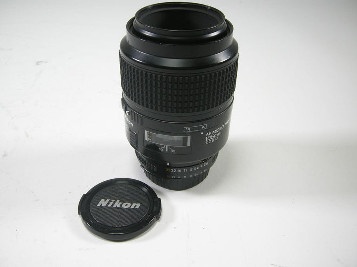 Nikon AF Macro Nikkor 105mm f2.8D lens Lenses Small Format - Nikon AF Mount Lenses Nikon 3309864