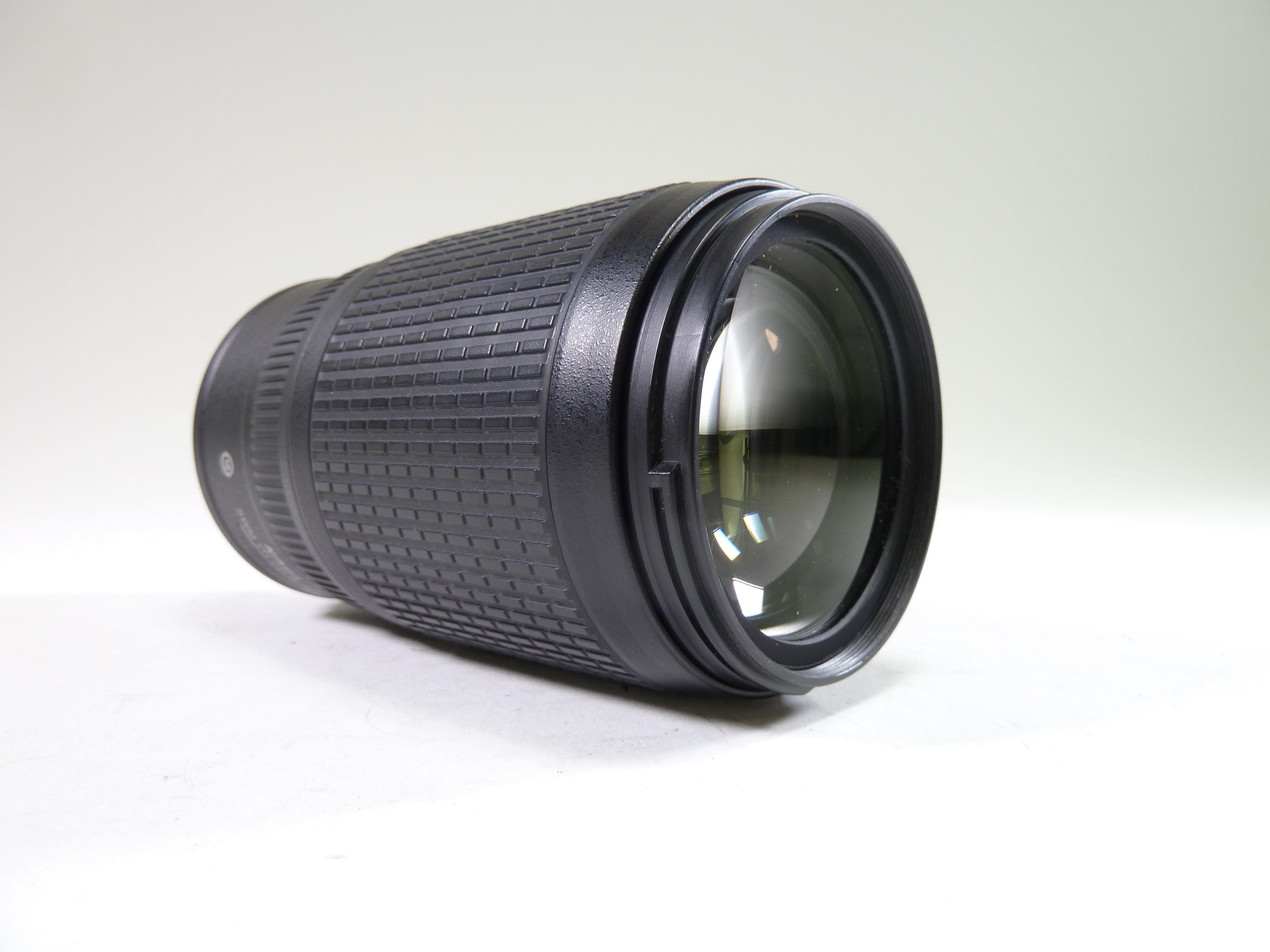 Nikon AF-S 70-300MM F4.5-5.6 G ED VR for Parts or Repair AS-IS