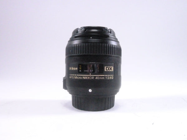 Nikon AF-S Micro DX 40mm f/2.8G Lens Lenses Small Format - Nikon AF Mount Lenses - Nikon AF DX Lens Nikon US6051339