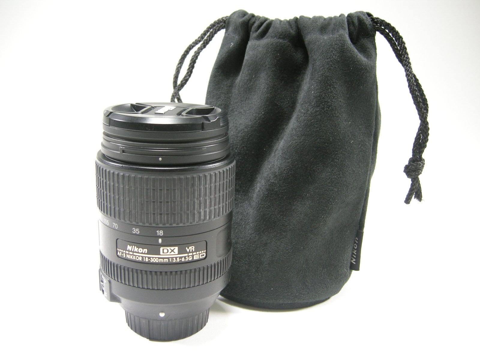 NIKON AF-S DX 18-300mm f3.5-6.3 G ED VR-