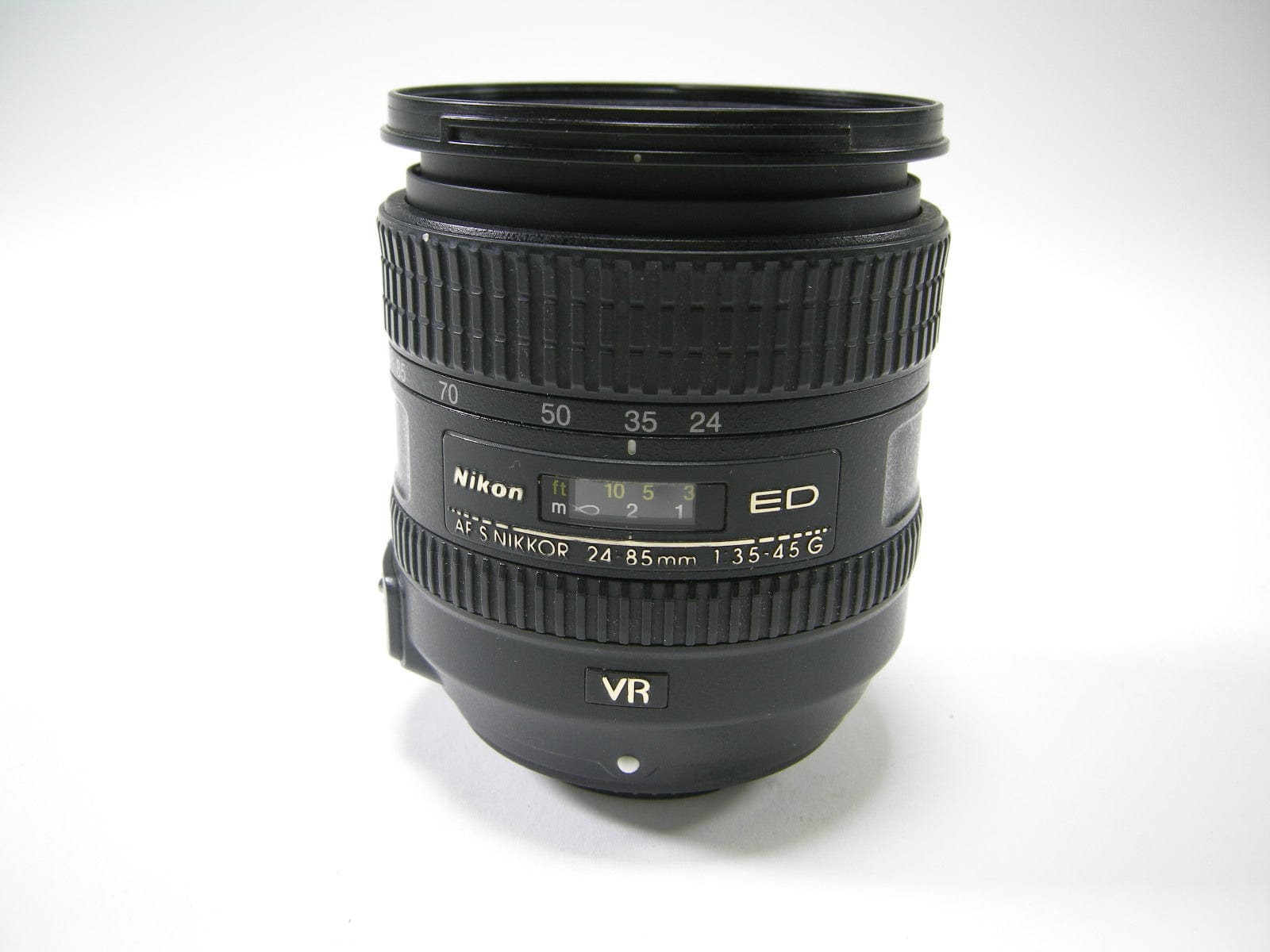 Nikon AF-S Nikkor VR ED IF 24-85mm f3.5-4.5G (parts only) – Camera