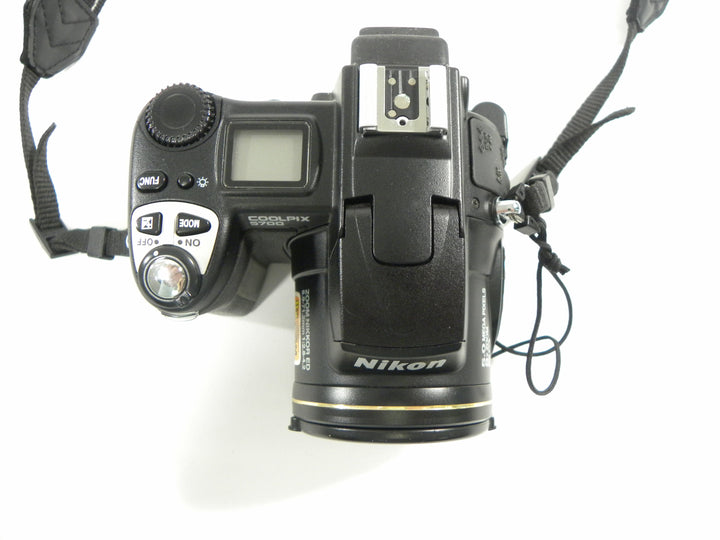 Nikon Coolpix 5700 5.0mp Digital Camera Digital Cameras - Digital Point and Shoot Cameras Nikon 3138783