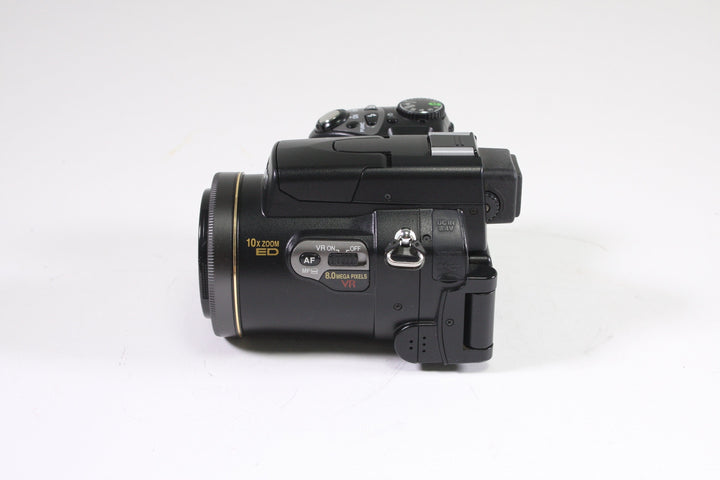 Nikon Coolpix E8800 Digital Cameras - Digital Point and Shoot Cameras Nikon 3024774