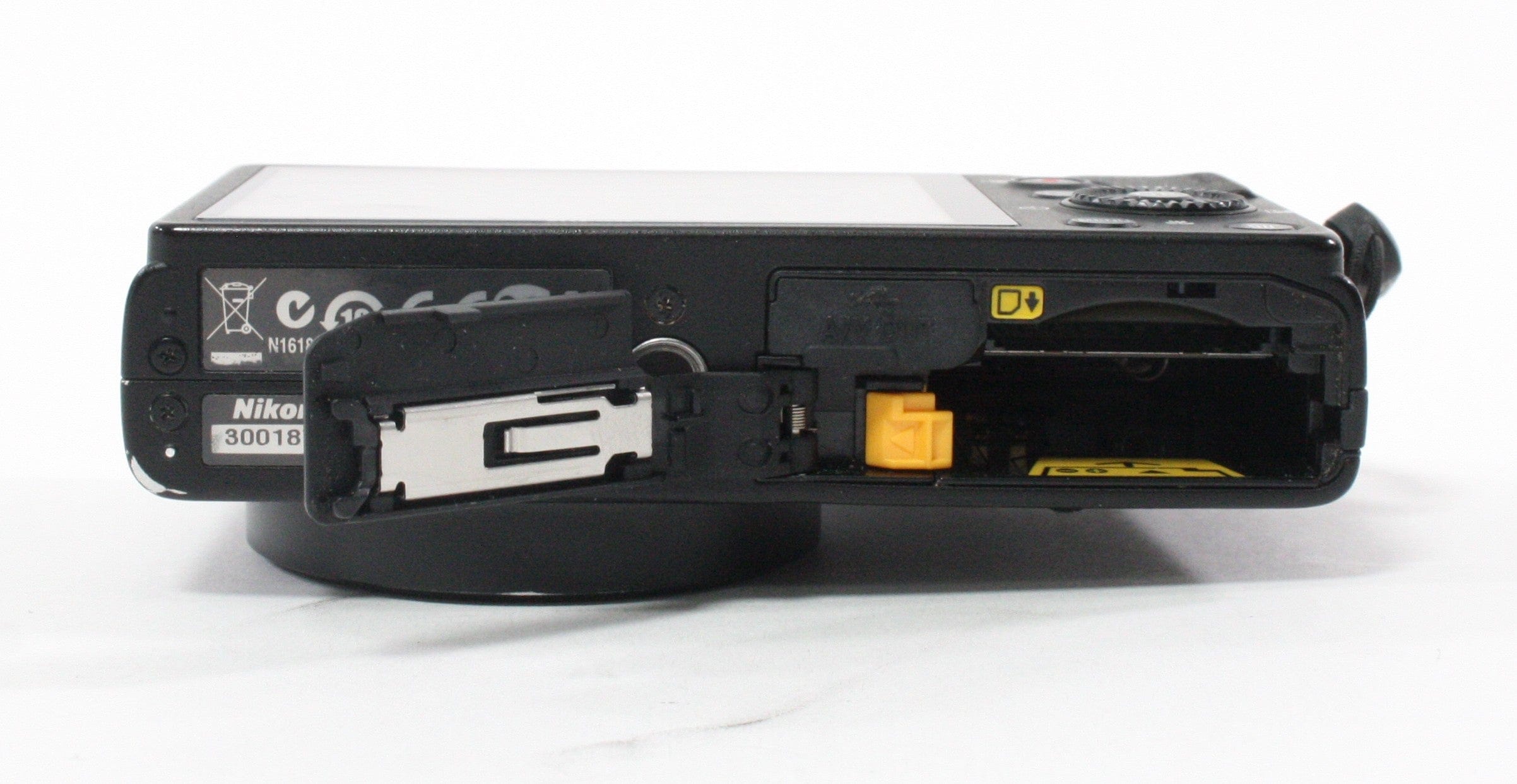 【ジャンク品】 Nikon COOLPIX P310 Nikon Coolpix P310 4.2x Zoom 16.1mp Point and Shoot Digital Camera