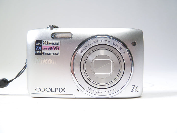 Nikon Coolpix S3500 (Silver) Digital Cameras - Digital Point and Shoot Cameras Nikon 30224361