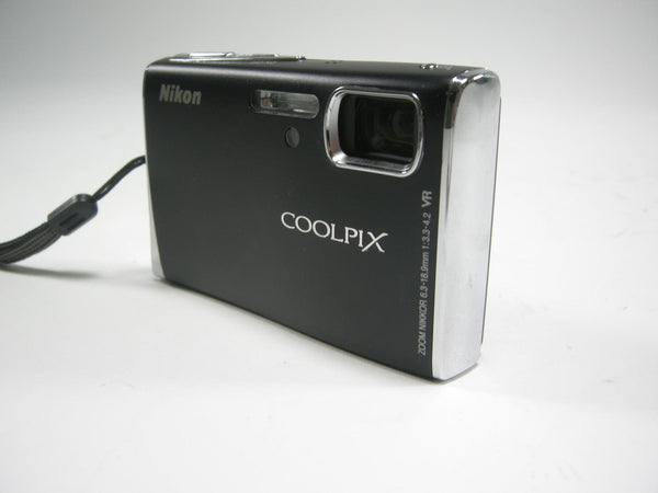 Nikon Coolpix S52 9.0mp Digital Camera Digital Cameras - Digital Point and Shoot Cameras Nikon 30505624
