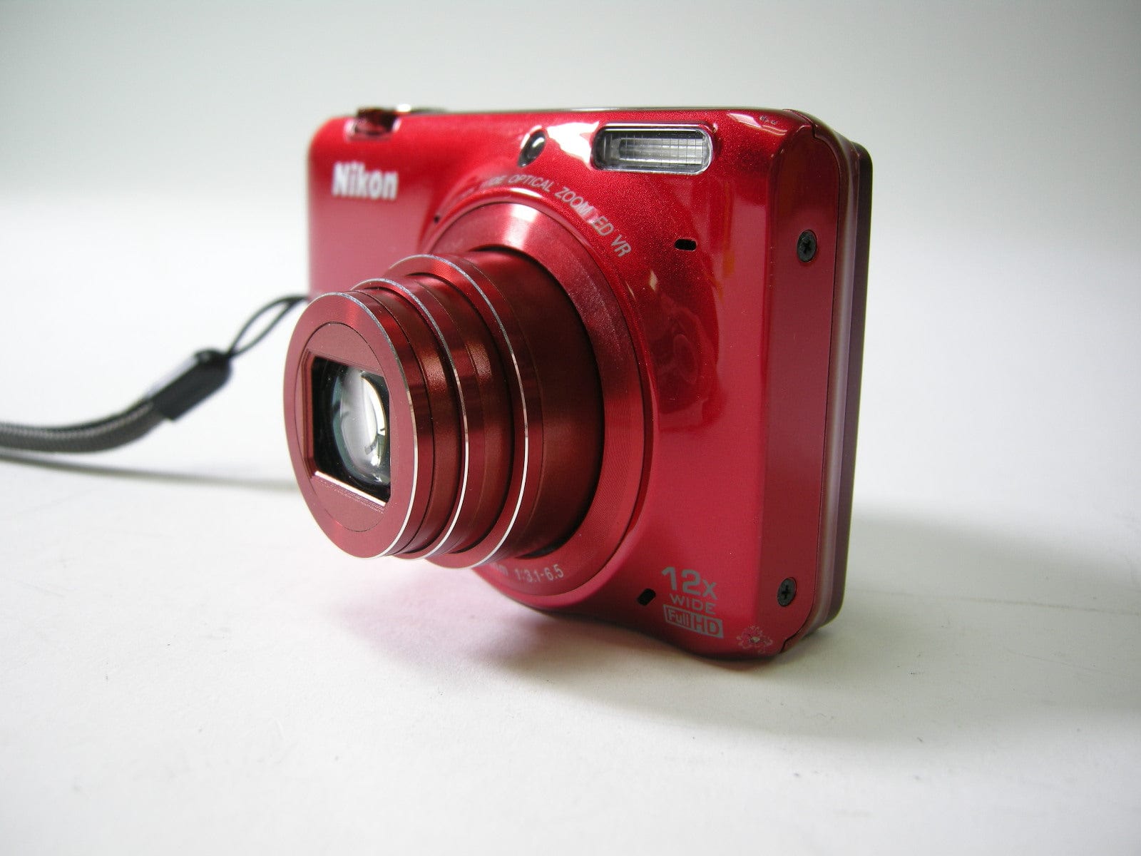 28 Nikon COOLPIX S6500 レッド Amazon.com : Nikon COOLPIX S6500 Wi-Fi Digital Camera with 12x