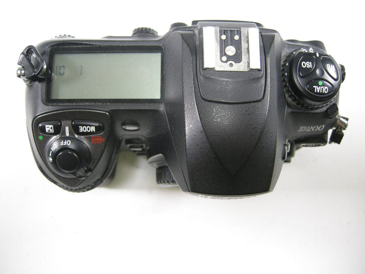 Nikon D200 10.2mp Digital SLR Body Only Shutter Ct. 30,455 Digital Cameras - Digital SLR Cameras Nikon 3191796