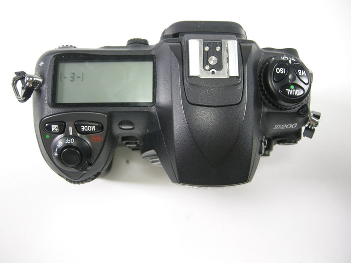 Nikon D200 10.2mp Digital SLR Body only Shutter Ct. 9,211 Digital Cameras - Digital SLR Cameras Nikon 3134641