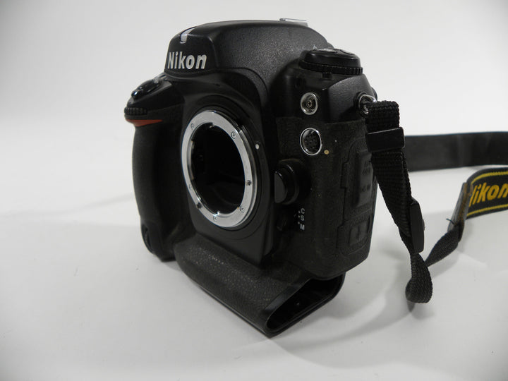 Nikon D2X 12.4mp Digital SLR Body Only (Parts) Digital Cameras - Digital SLR Cameras Nikon 5046048