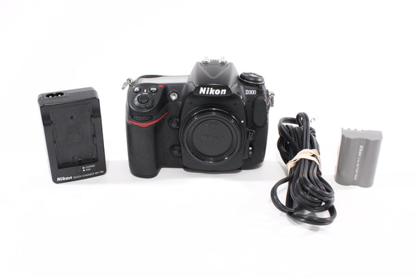 Nikon D300 Body Shutter Count 3152 Digital Cameras - Digital SLR Cameras Nikon 3144518