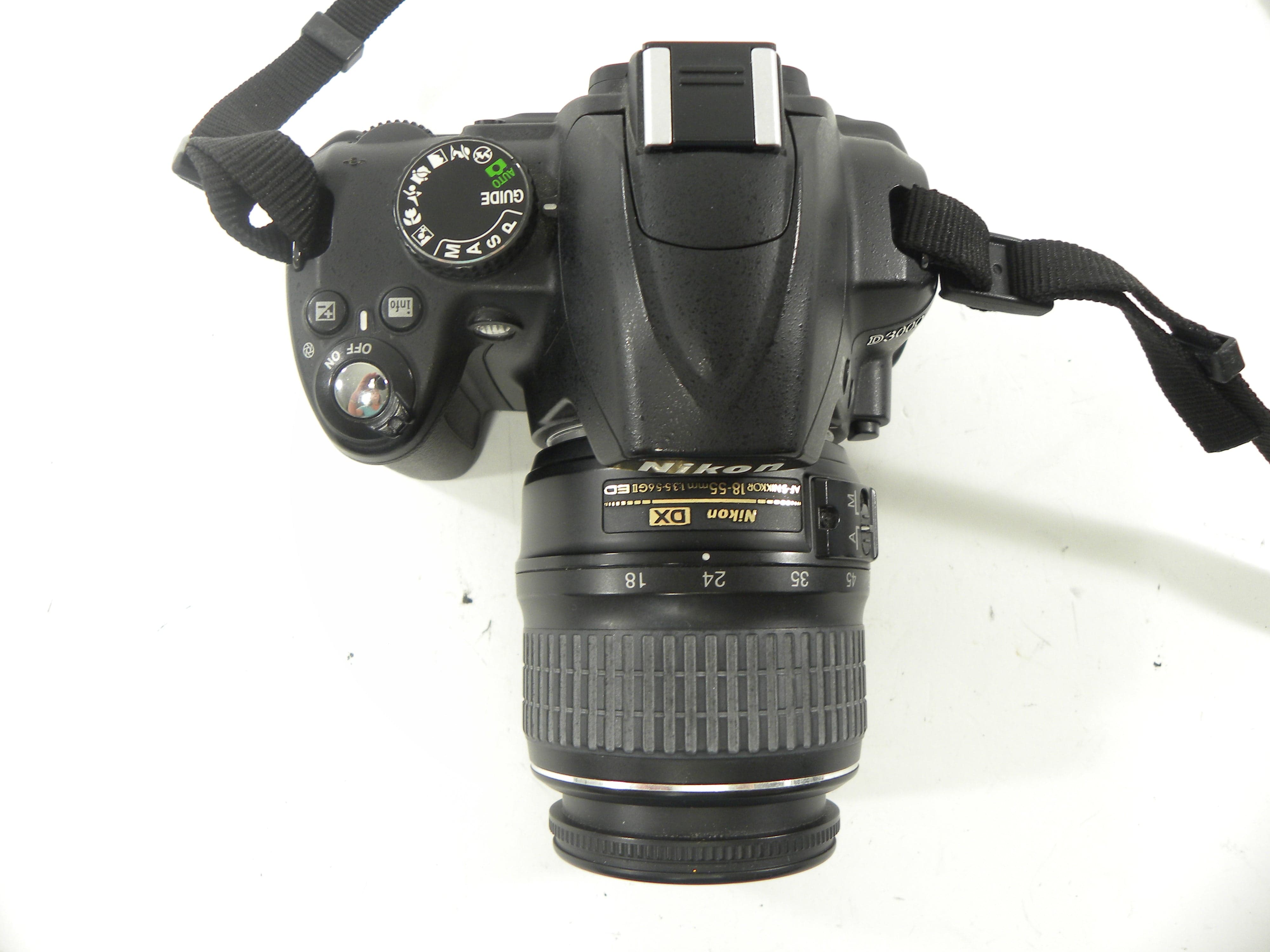 Nikon D3000 DX SLR 18-55mm AF-S Digital Camera - w⁄ VR Lens Black