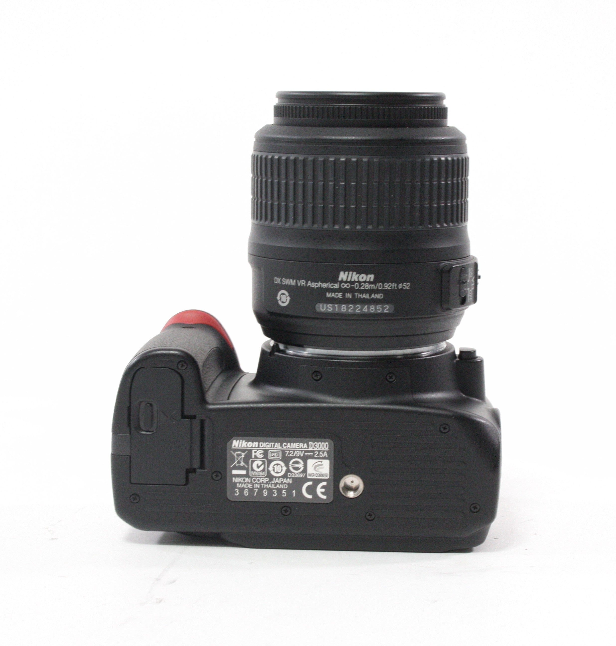 Nikon D3000 with Shutter Count 5,582 with a 18-55mm f/3.5-5.6 G DX