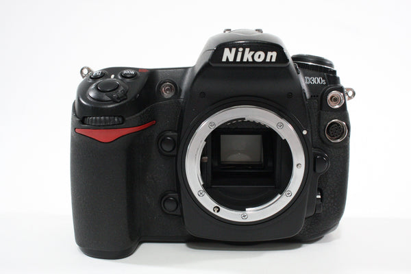 Nikon D300s Body for Parts or Repair Digital Cameras - Digital SLR Cameras Nikon 3046562