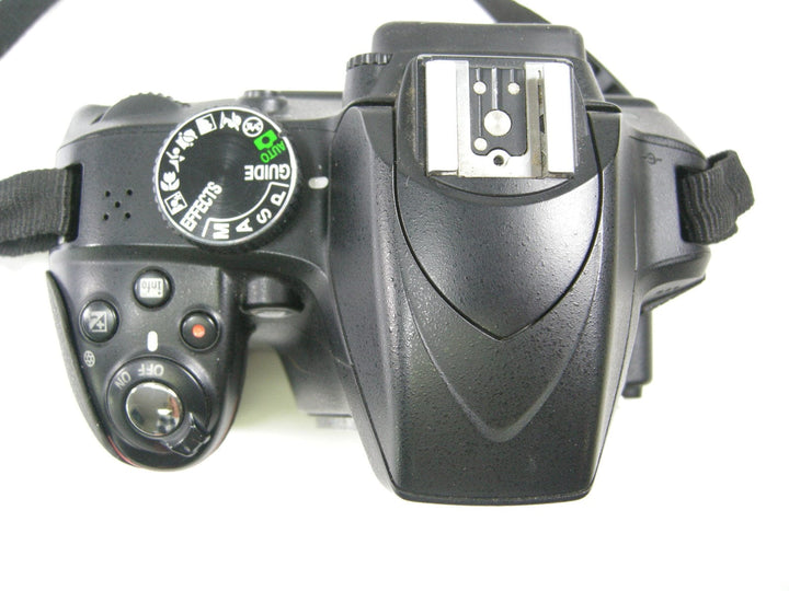 Nikon D3300 24.2mp Digital SLR Body only SC#11,649 Digital Cameras - Digital SLR Cameras Nikon 3701155