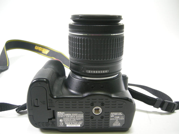 Nikon D3400 24.2mp Digital SLR w/AF-P DX VR 18-55mm Shutter Ct. 38,865 Digital Cameras - Digital SLR Cameras Nikon 3589387