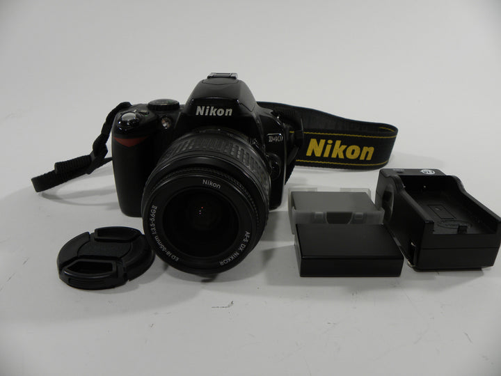 Nikon D40 6.1mp Digital SLR w/AF-S 18-55 Shutter Ct. 21,028 Digital Cameras - Digital SLR Cameras Nikon 3217367