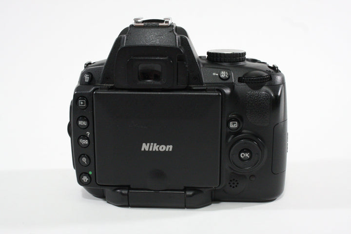 Nikon D5000 Body Shutter Count 12752 Digital Cameras - Digital SLR Cameras Nikon 3388113