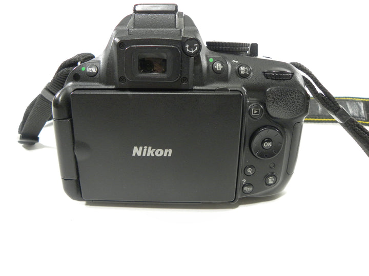 Nikon D5200 24.1mp Digital SLR w/AF-P 18-55 Shutter Ct. 22,694 Digital Cameras - Digital SLR Cameras Nikon 8202632