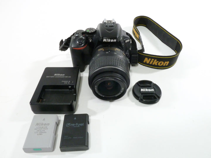 Nikon D5500 24.1mp Digital SLR w/AF-S 18-55 Shutter Ct. 19,438 Digital Cameras - Digital SLR Cameras Nikon 2558826