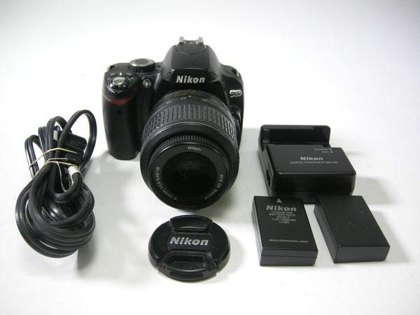 Nikon D60 10.2mp Digital SLR w/AF-S Nikkor DX VR 18-55 f3.5-5.6G Digital Cameras - Digital SLR Cameras Nikon 3493821