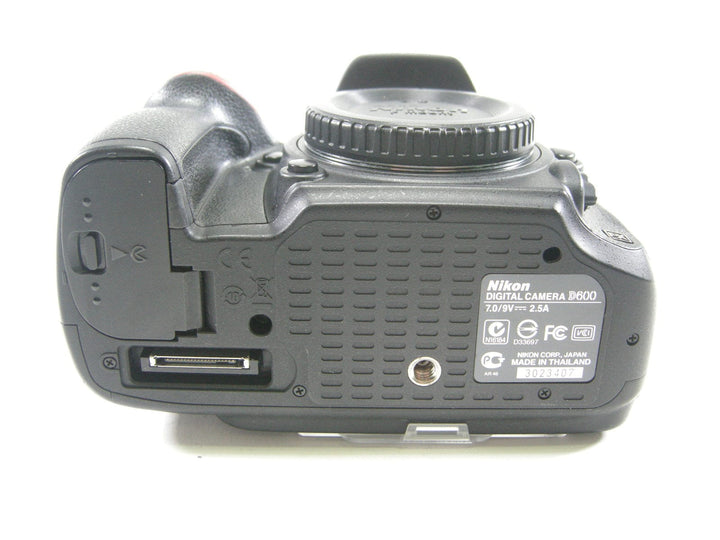 Nikon D600 24.3mp Digital SLR Body Only SC# 77,756 Digital Cameras - Digital SLR Cameras Nikon 3023407