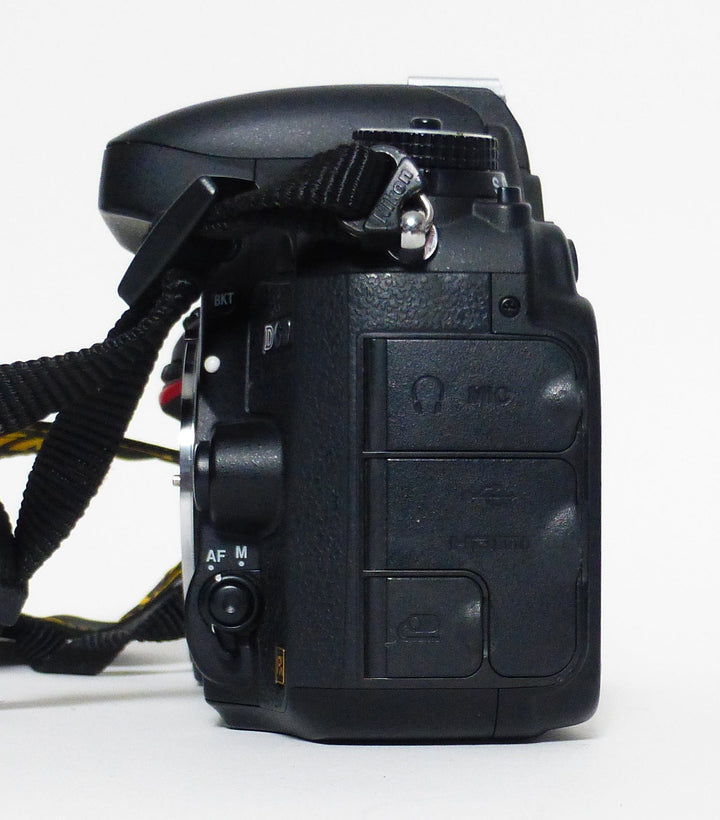 Nikon D610 Camera Body for Parts or Repair - Shutter Count 90,325 Digital Cameras - Digital SLR Cameras Nikon 3011506