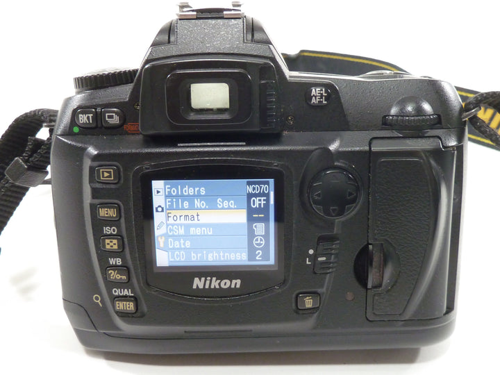 Nikon D70 6.1mp Digital SLR w/Nikkor AF-S 18-70 DX ED IF f3.5-4.5G Digital Cameras - Digital SLR Cameras Nikon 3033163