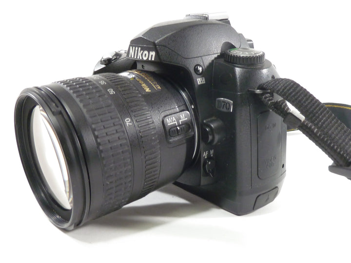 Nikon D70 6.1mp Digital SLR w/Nikkor AF-S 18-70 DX ED IF f3.5-4.5G Digital Cameras - Digital SLR Cameras Nikon 3033163