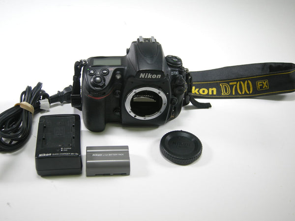 Nikon D700 12.1mp Digital SLR Body Only Shutter Ct. 87,801 Digital Cameras - Digital SLR Cameras Nikon 2523337