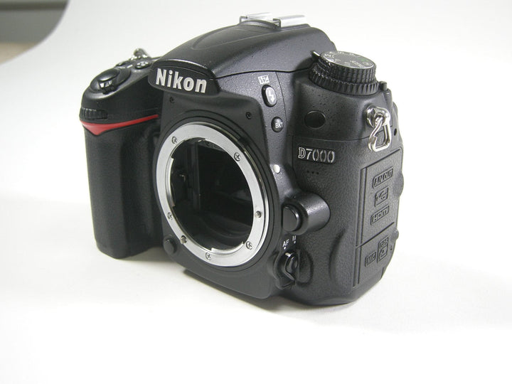 Nikon D7000 16.2mp Digital SLR Body Only S/C 19,930 Digital Cameras - Digital SLR Cameras Nikon 3005692