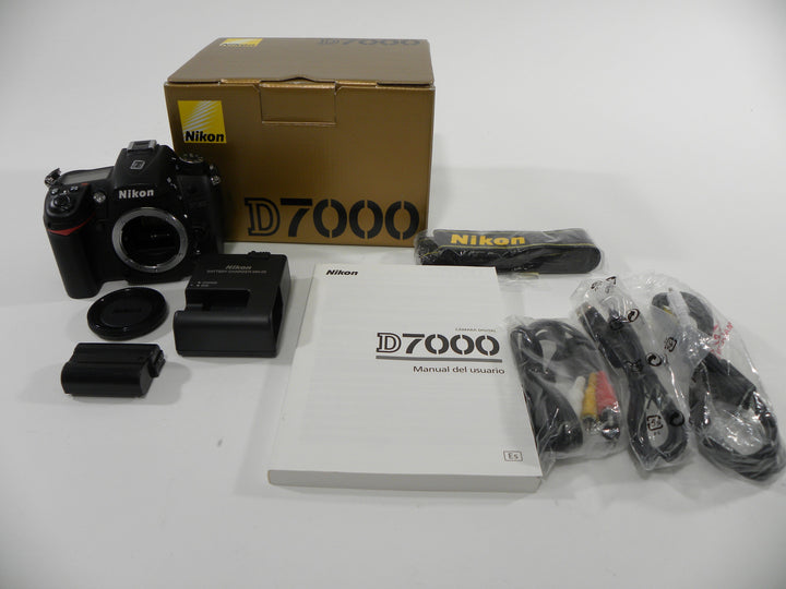 Nikon D7000 16.2mp Digital SLR Body only Shutter Ct. #23,415 Digital Cameras - Digital SLR Cameras Nikon 2043634