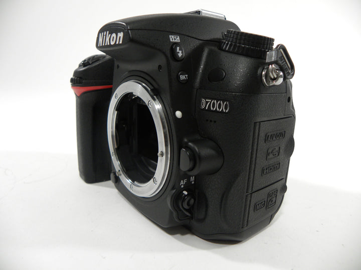 Nikon D7000 16.2mp Digital SLR Body only Shutter Ct. #23,415 Digital Cameras - Digital SLR Cameras Nikon 2043634