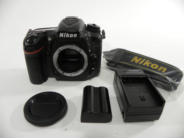 Nikon D7100 24.1mp Digital SLR Body Only Shutter Ct. 124,348 Digital Cameras - Digital SLR Cameras Nikon 2718785