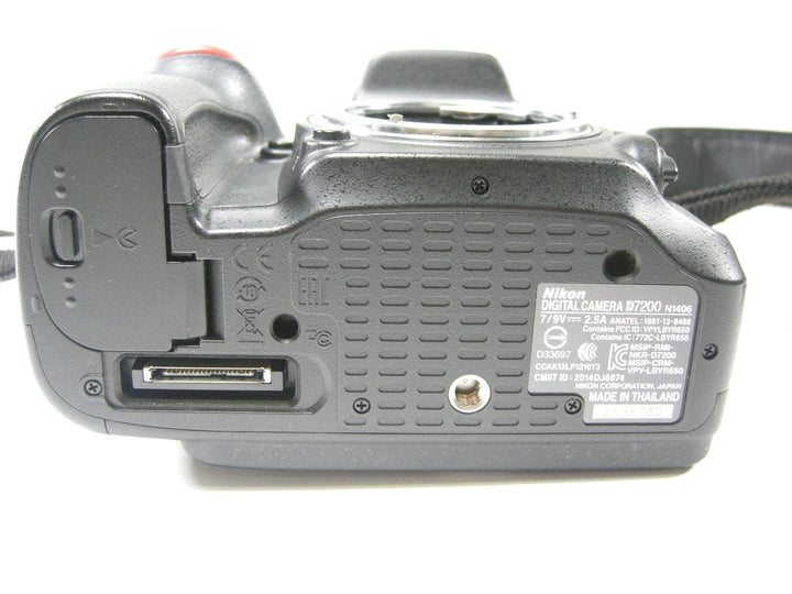 Nikon D7200 24.1mp Digital SLR Body Only Shutter# 9,114 Digital Cameras - Digital SLR Cameras Nikon 2536780