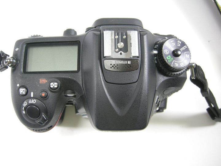 Nikon D7200 24.2mp Digital SLR Body Only Shutter Ct. 4,300 Digital Cameras - Digital SLR Cameras Nikon 2605312