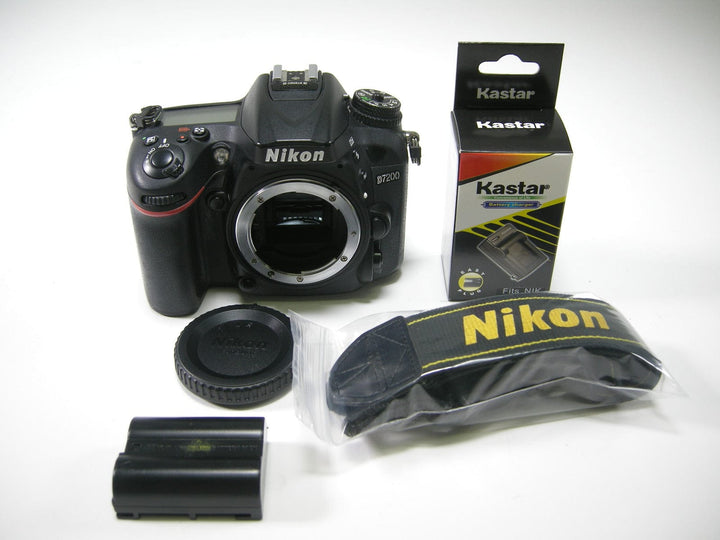 Nikon D7200 24.2mp Digital SLR Body Only Shutter Ct. 9,900 Digital Cameras - Digital SLR Cameras Nikon 7512801