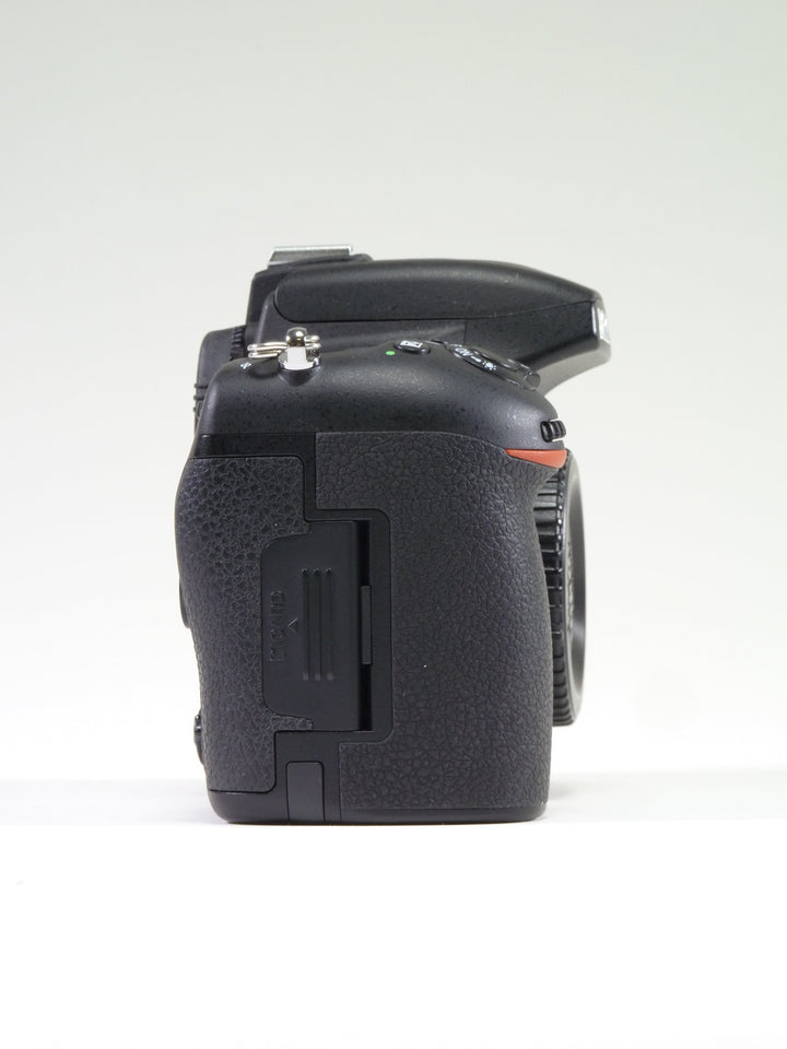 Nikon D750 Body Only - Shutter Count 21793 Digital Cameras - Digital SLR Cameras Nikon 3122074