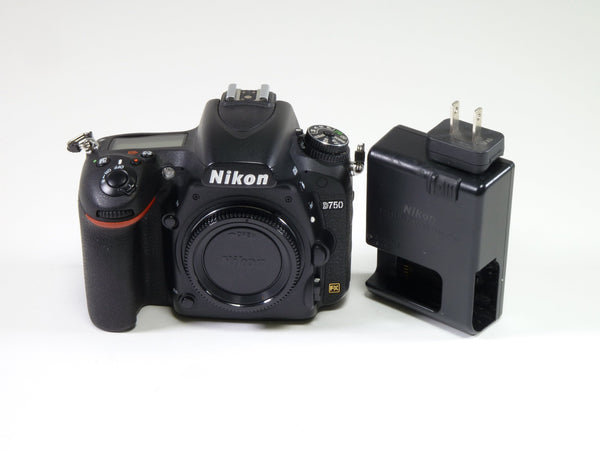 Nikon D750 Body Only - Shutter Count 35254 Digital Cameras - Digital SLR Cameras Nikon 6049873
